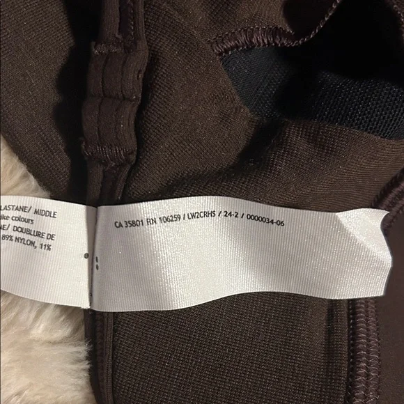 NWT size 14 Lululemon Flow Y Nulu Bra - Picture 9 of 11